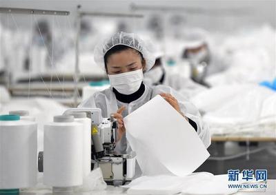 湖北 醫(yī)用物資企業(yè)全力生產(chǎn) 助力疫情防控與醫(yī)用口罩保障